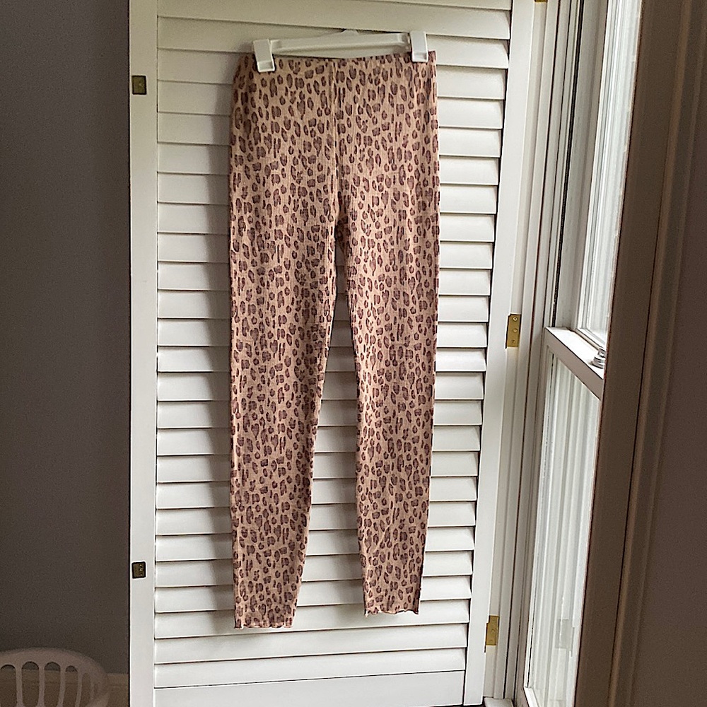 ANTHROPOLOGIE; Brown and Leopard Printed, Ribbed, Yoga Pants. Never Worn. SMALL